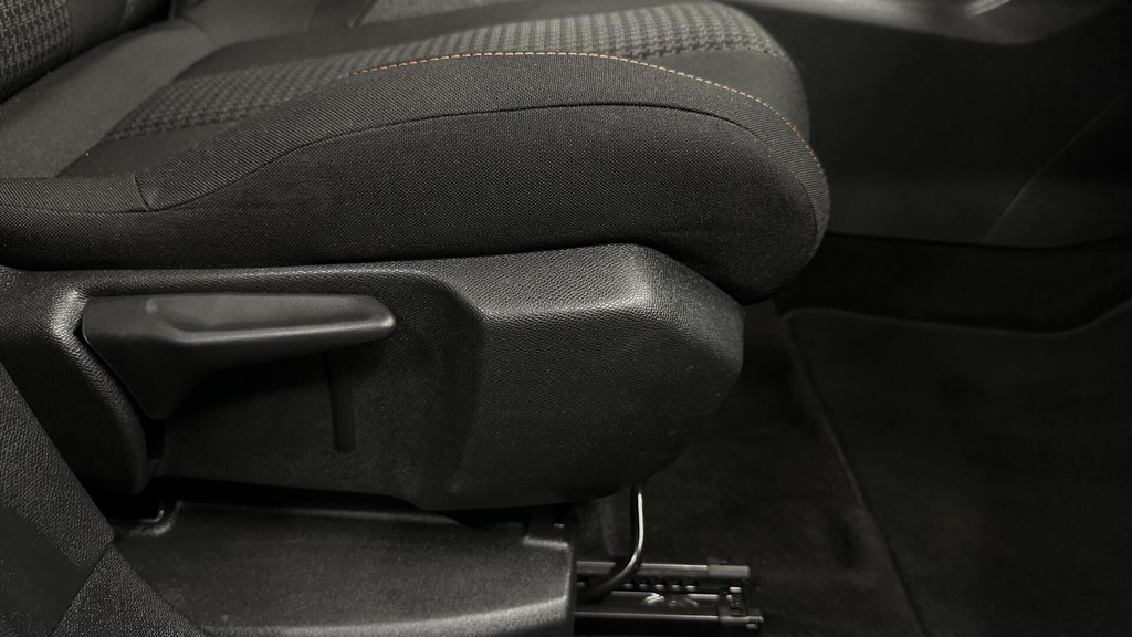 Peugeot 5008 (L236DB) met abonnement