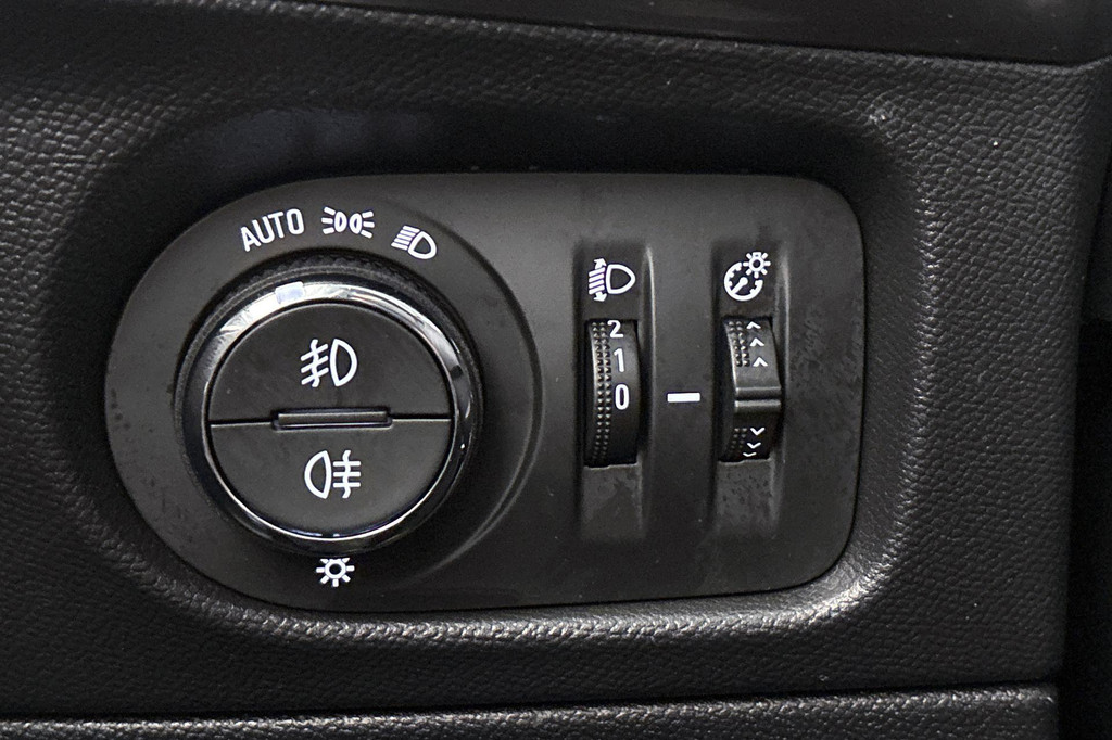 Opel Mokka-e (N862HK) met abonnement