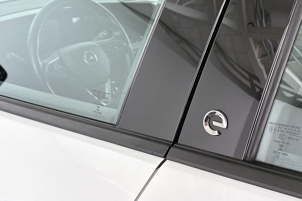 Opel Mokka-e (N862HK) met abonnement