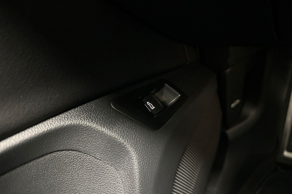 Volkswagen T-Roc (JXD58Z) met abonnement