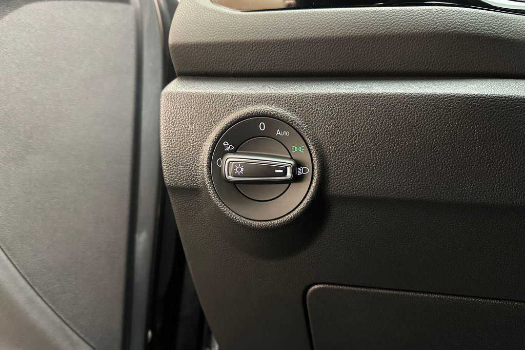 Volkswagen T-Roc (JXD58Z) met abonnement