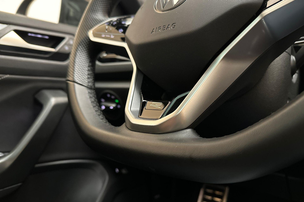 Volkswagen T-Roc (JXD58Z) met abonnement