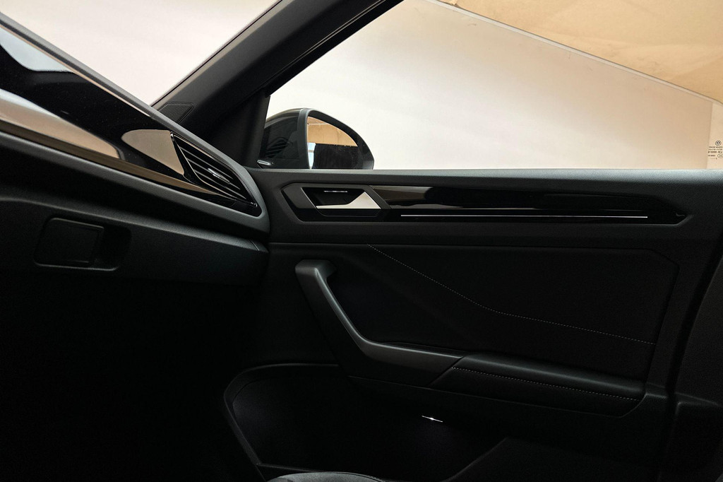 Volkswagen T-Roc (JXD58Z) met abonnement