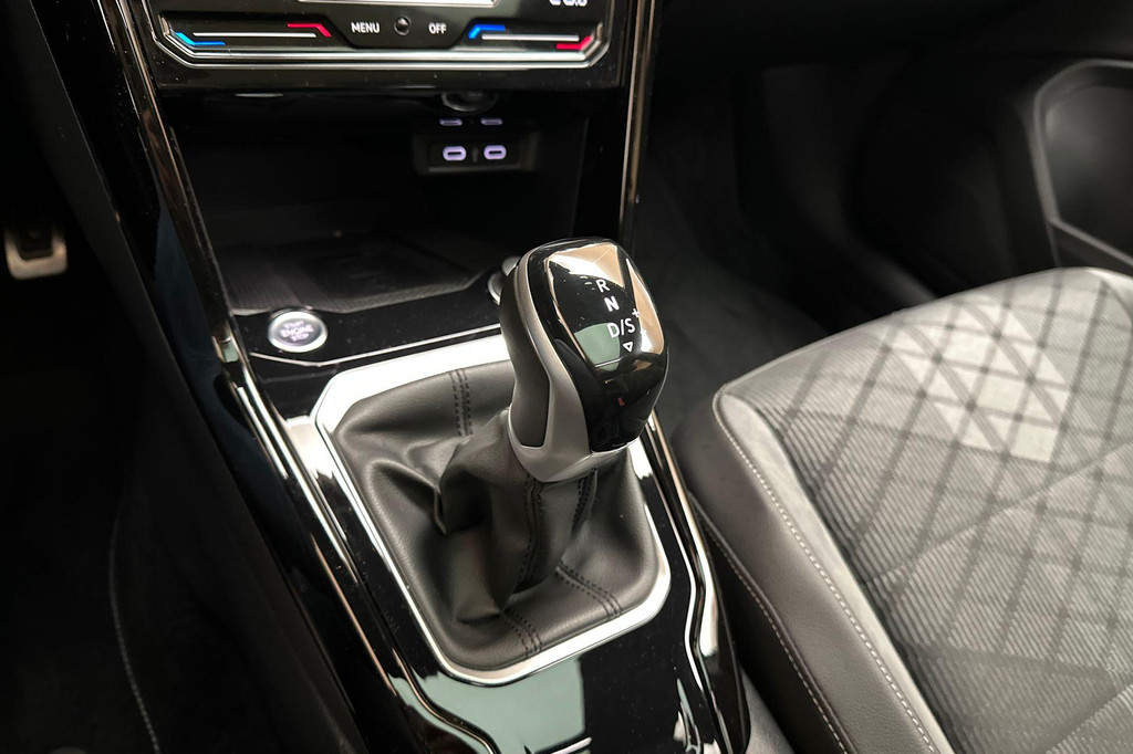 Volkswagen T-Roc (JXD58Z) met abonnement