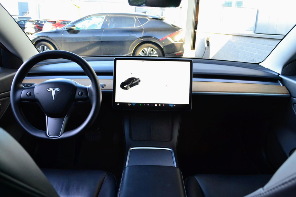 Tesla Model 3 AWD (K762FS) met abonnement