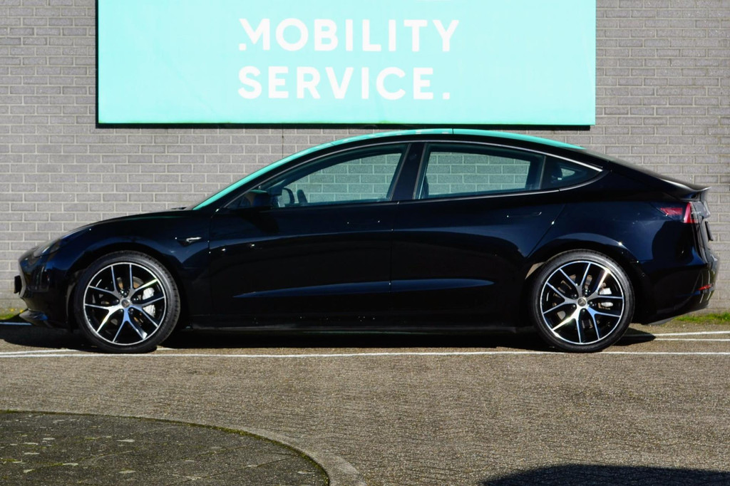 Tesla Model 3 AWD (K762FS) met abonnement