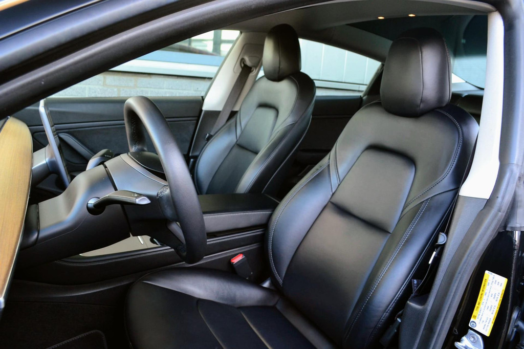 Tesla Model 3 AWD (K762FS) met abonnement