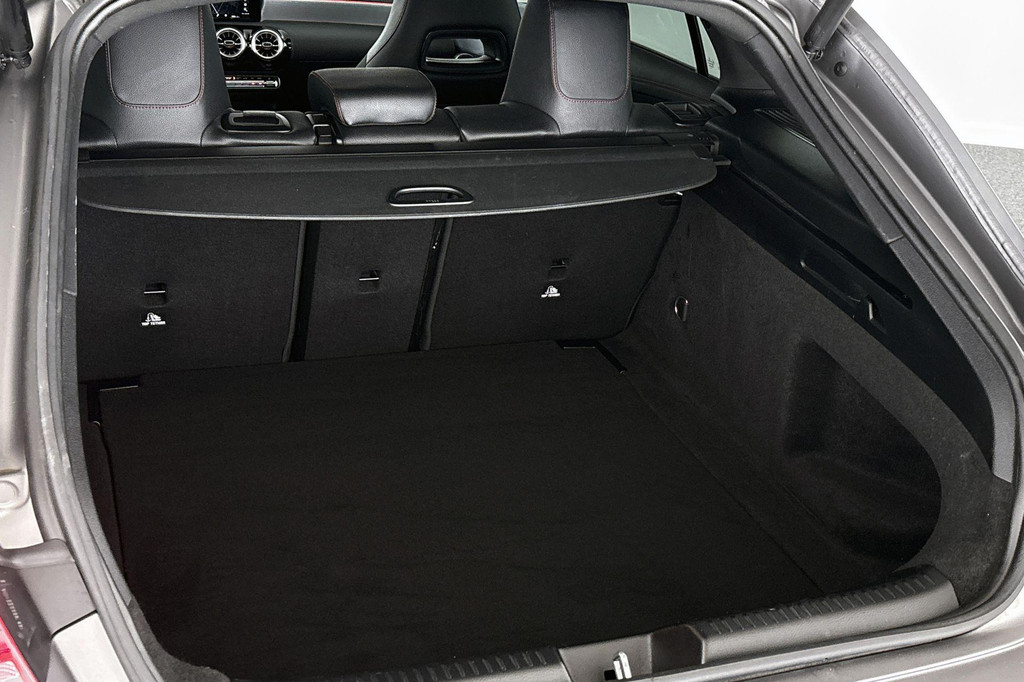 Mercedes-Benz CLA-Klasse (N320VJ) met abonnement