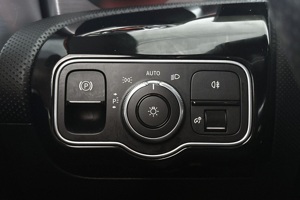 Mercedes-Benz CLA-Klasse (N320VJ) met abonnement