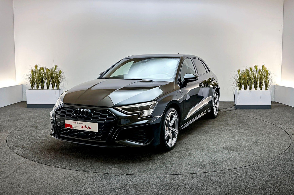 Audi A3 (JPH82K) met abonnement