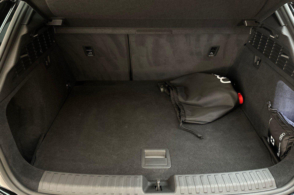 Audi A3 (JPH82K) met abonnement