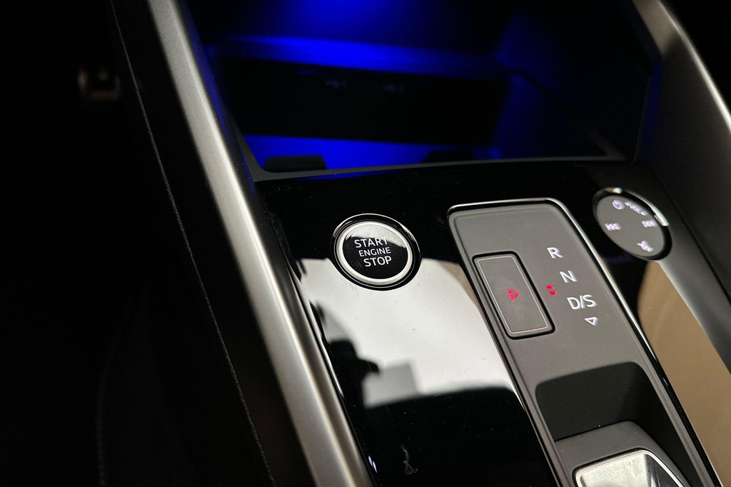 Audi A3 (JPH82K) met abonnement