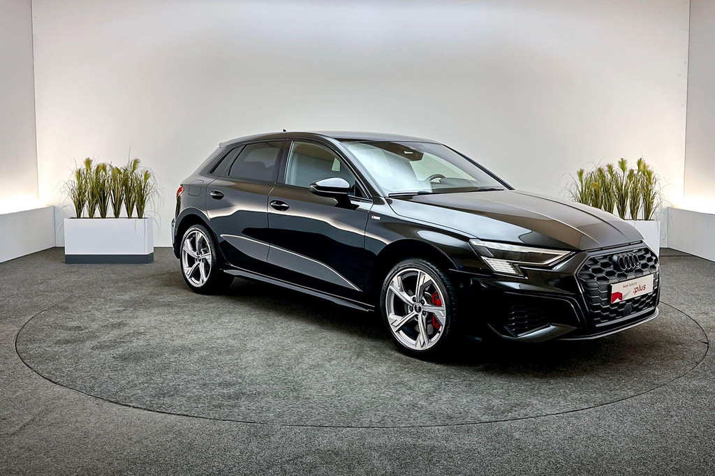 Audi A3 (JPH82K) met abonnement