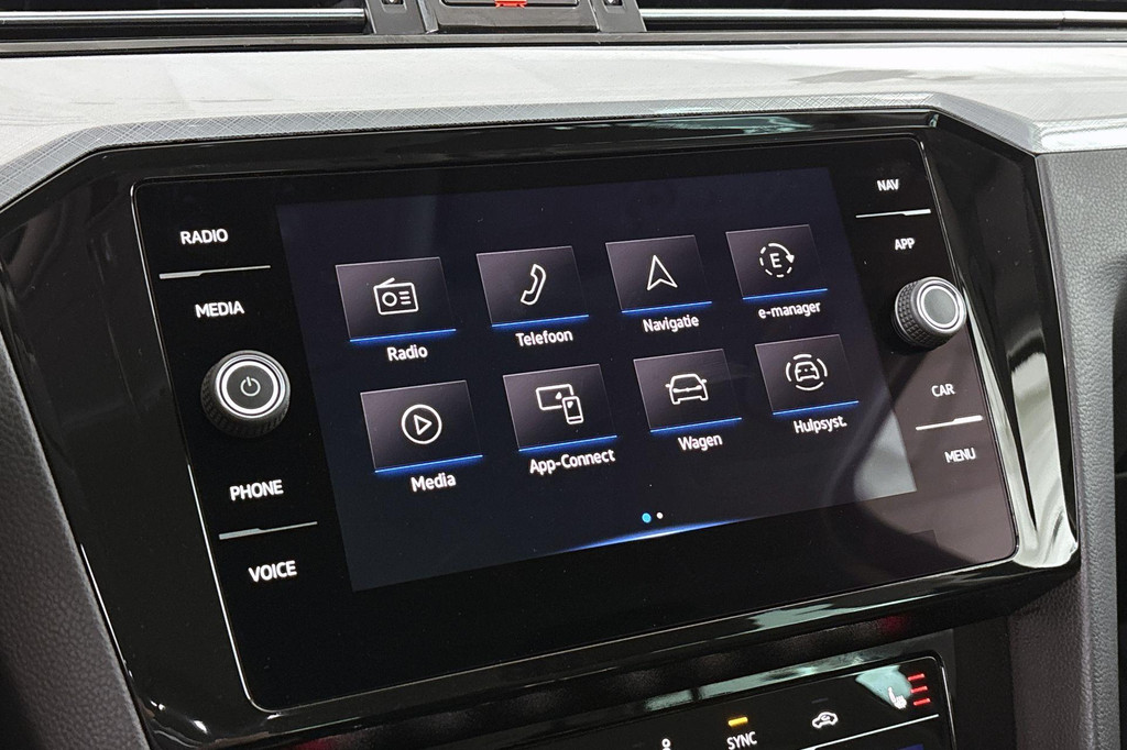 Volkswagen Passat (JXF13F) met abonnement