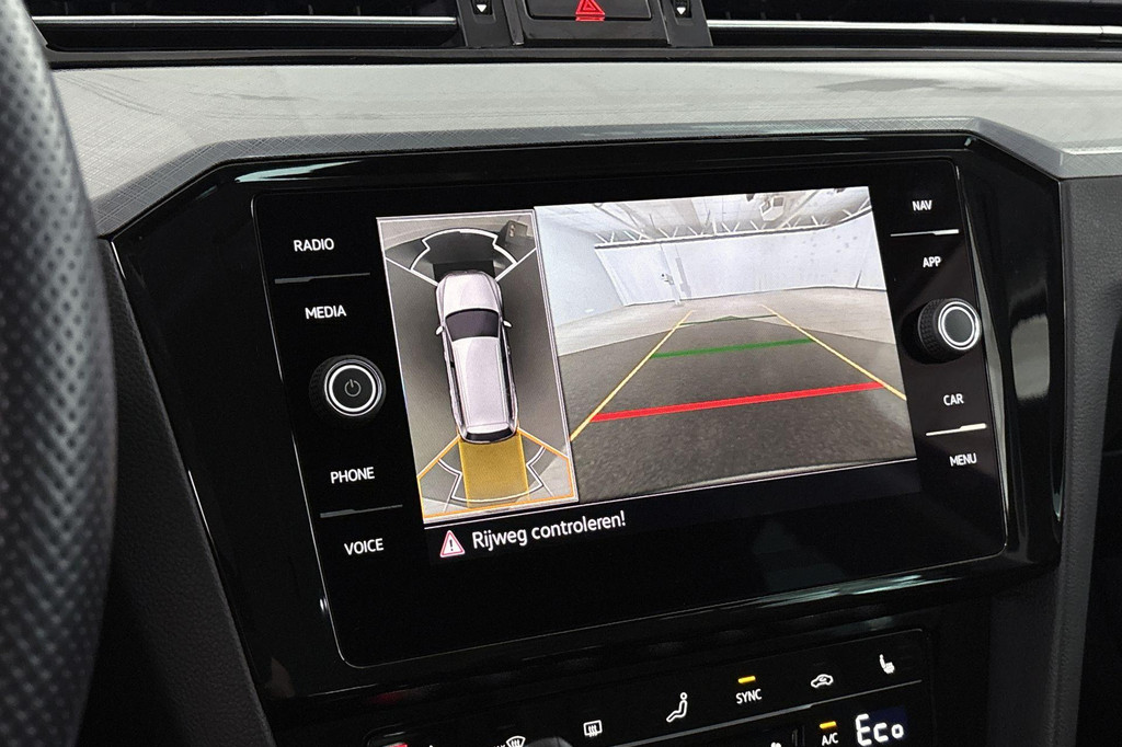 Volkswagen Passat (JXF13F) met abonnement