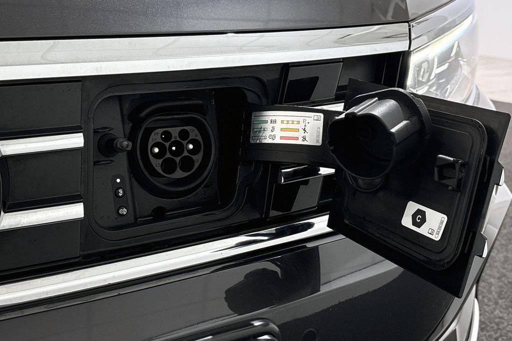 Volkswagen Passat (JXF13F) met abonnement