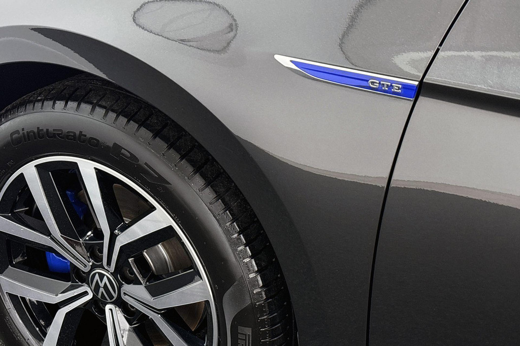 Volkswagen Passat (JXF13F) met abonnement