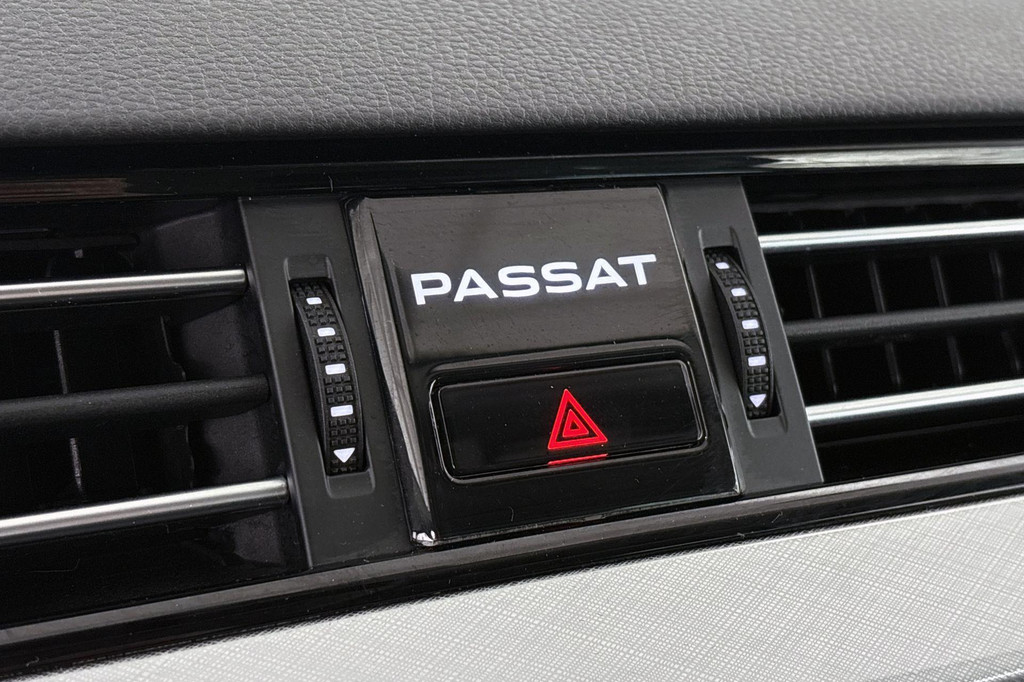 Volkswagen Passat (JXF13F) met abonnement