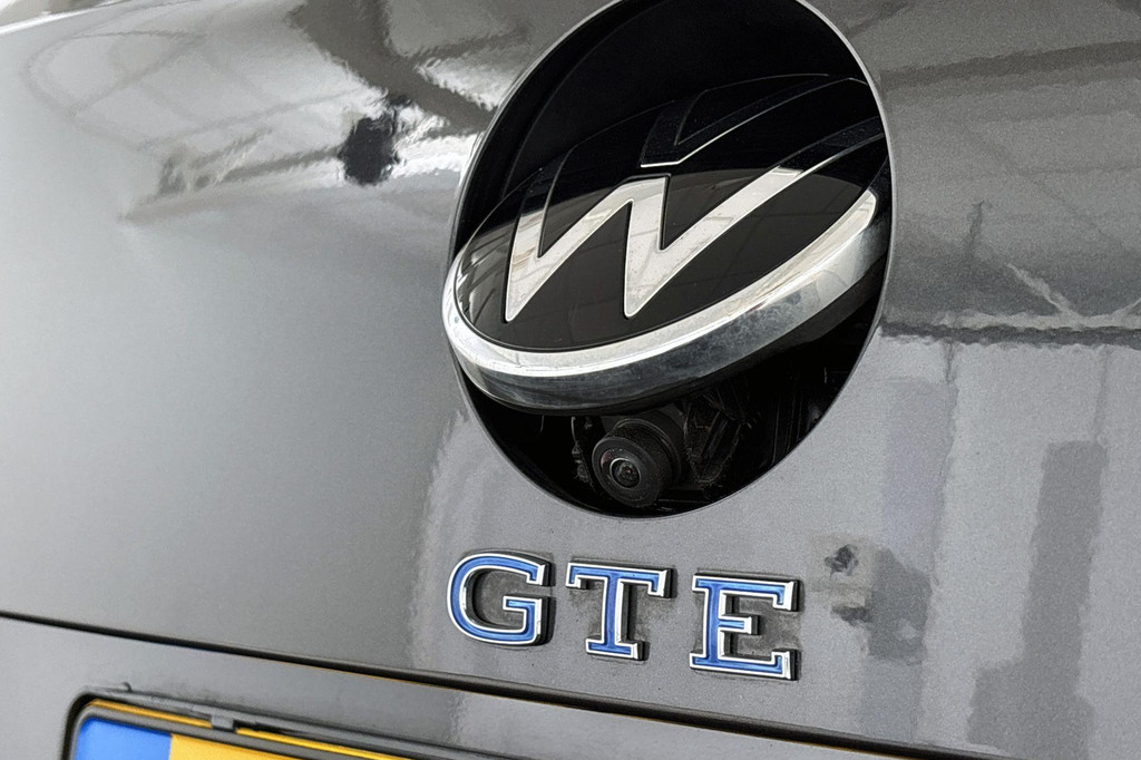 Volkswagen Passat (JXF13F) met abonnement