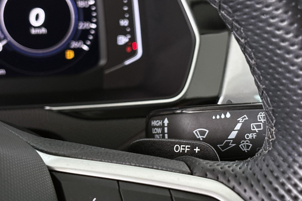 Volkswagen Passat (JXF13F) met abonnement