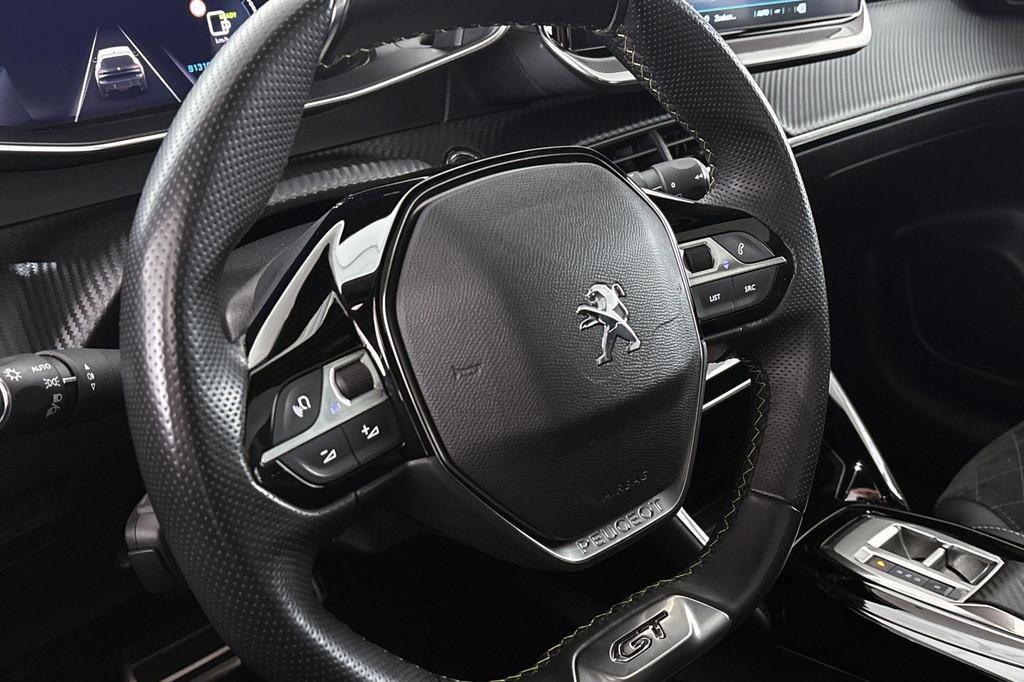 Peugeot e-208 (R080JG) met abonnement