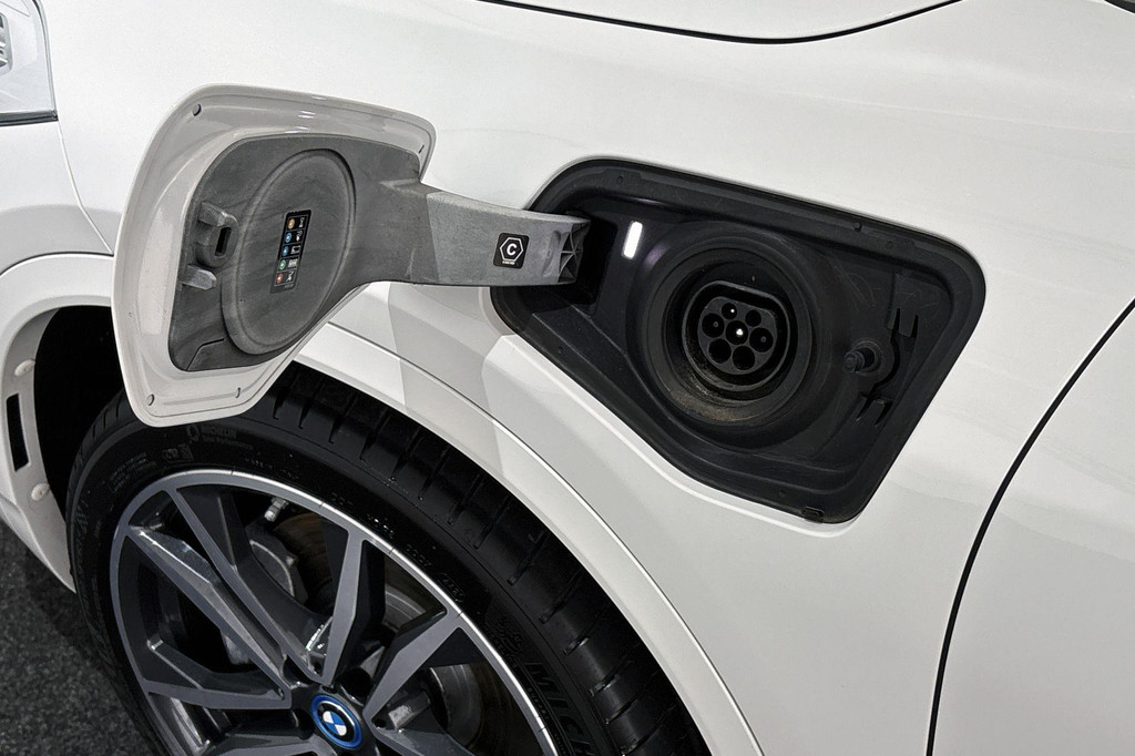 BMW X2 (JXB75P) met abonnement