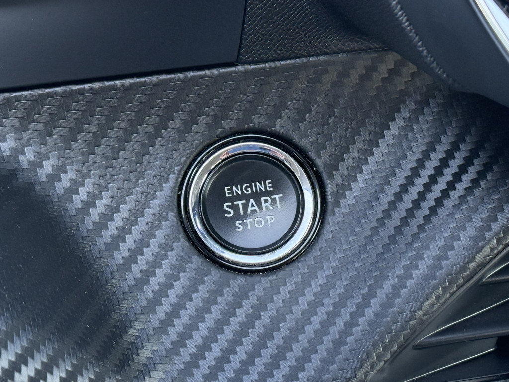 Peugeot e-2008 (K409TZ) met abonnement