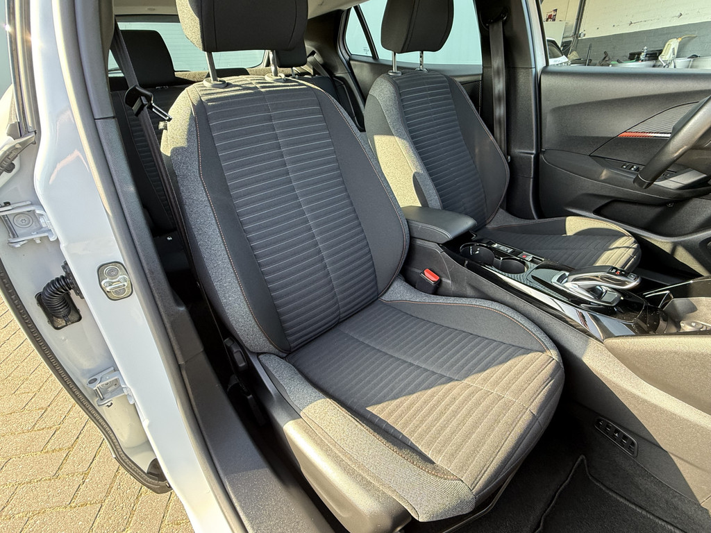 Peugeot e-2008 (K409TZ) met abonnement