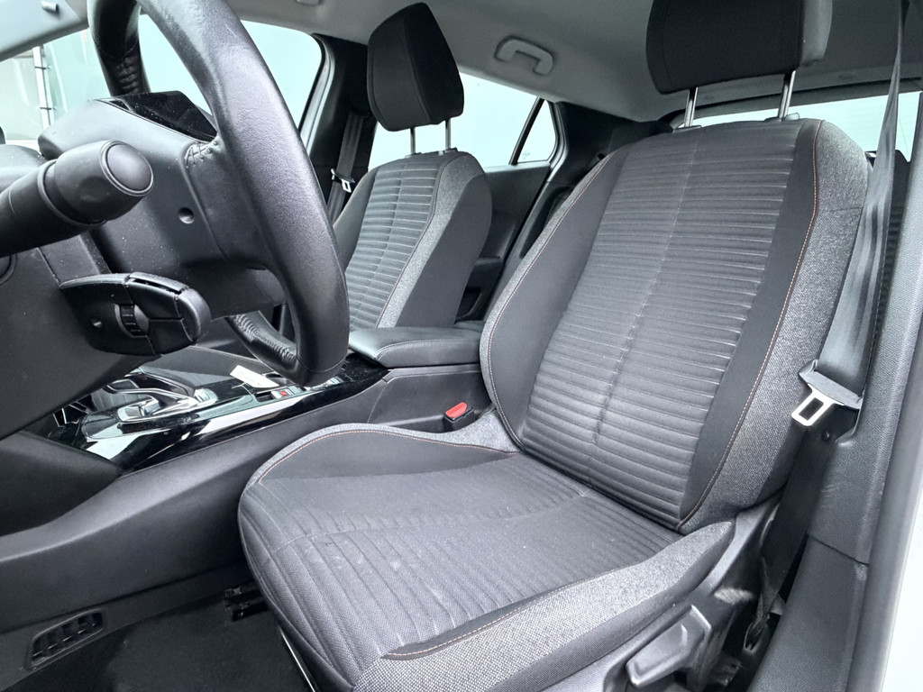 Peugeot e-2008 (K409TZ) met abonnement