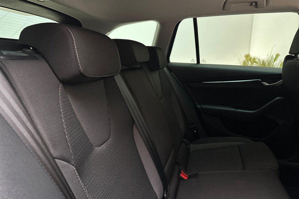 ŠKODA Octavia (JPV80P) met abonnement