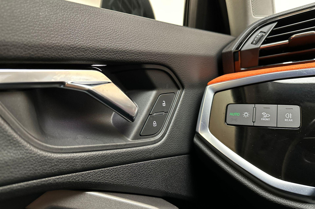 Audi Q3 (JXD42F) met abonnement