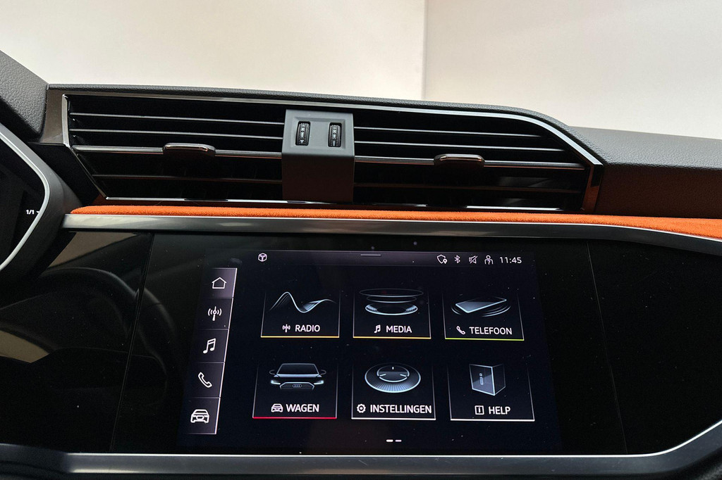 Audi Q3 (JXD42F) met abonnement