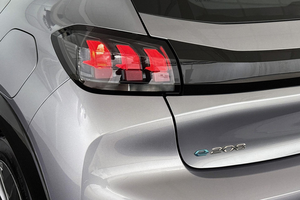 Peugeot e-208 (S908LJ) met abonnement