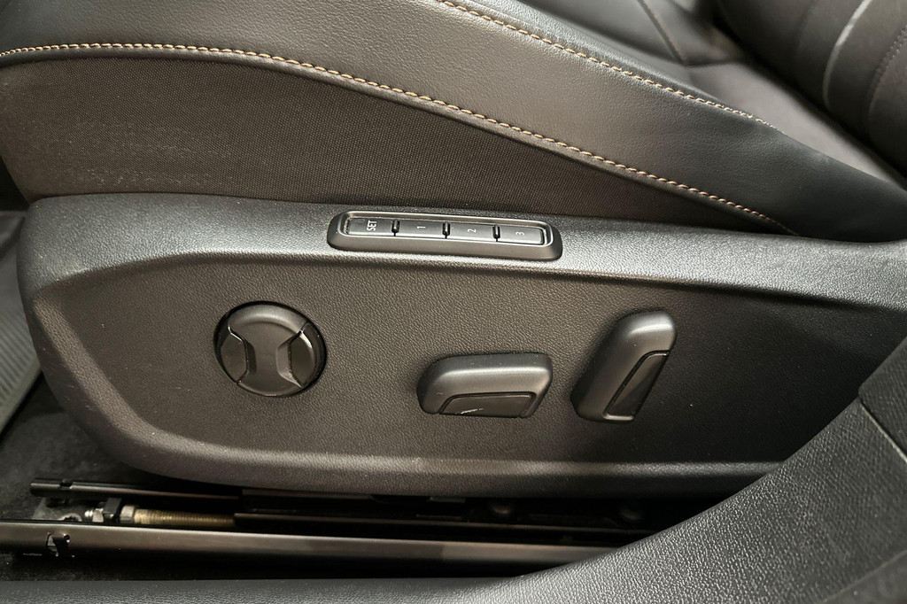 CUPRA Leon (JXF13H) met abonnement