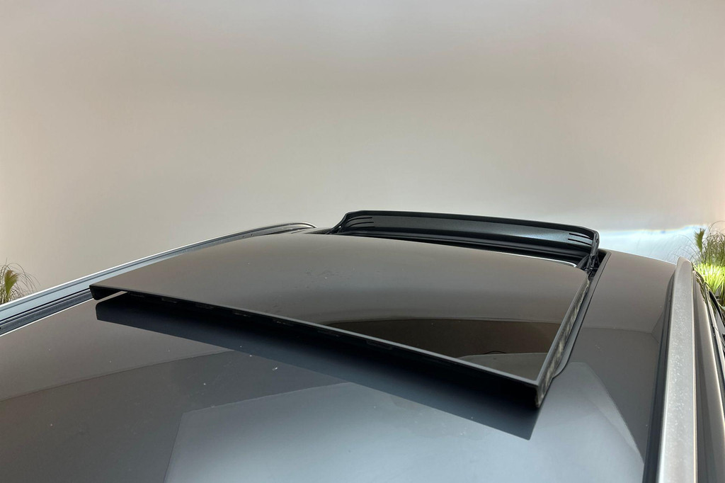 Audi e-tron (J799NK) met abonnement