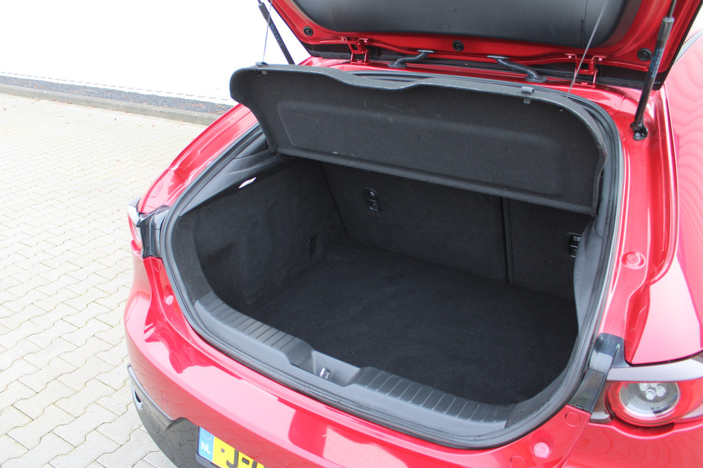 Mazda 3 (J036PZ) met abonnement