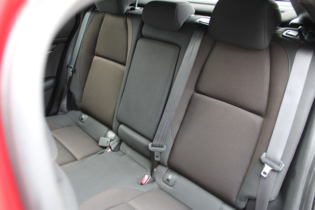 Mazda 3 (J036PZ) met abonnement