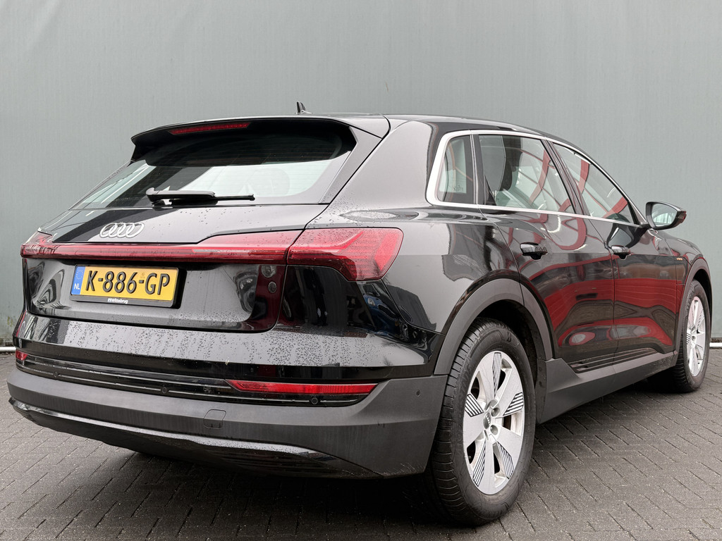 Audi e-tron (K886GP) met abonnement
