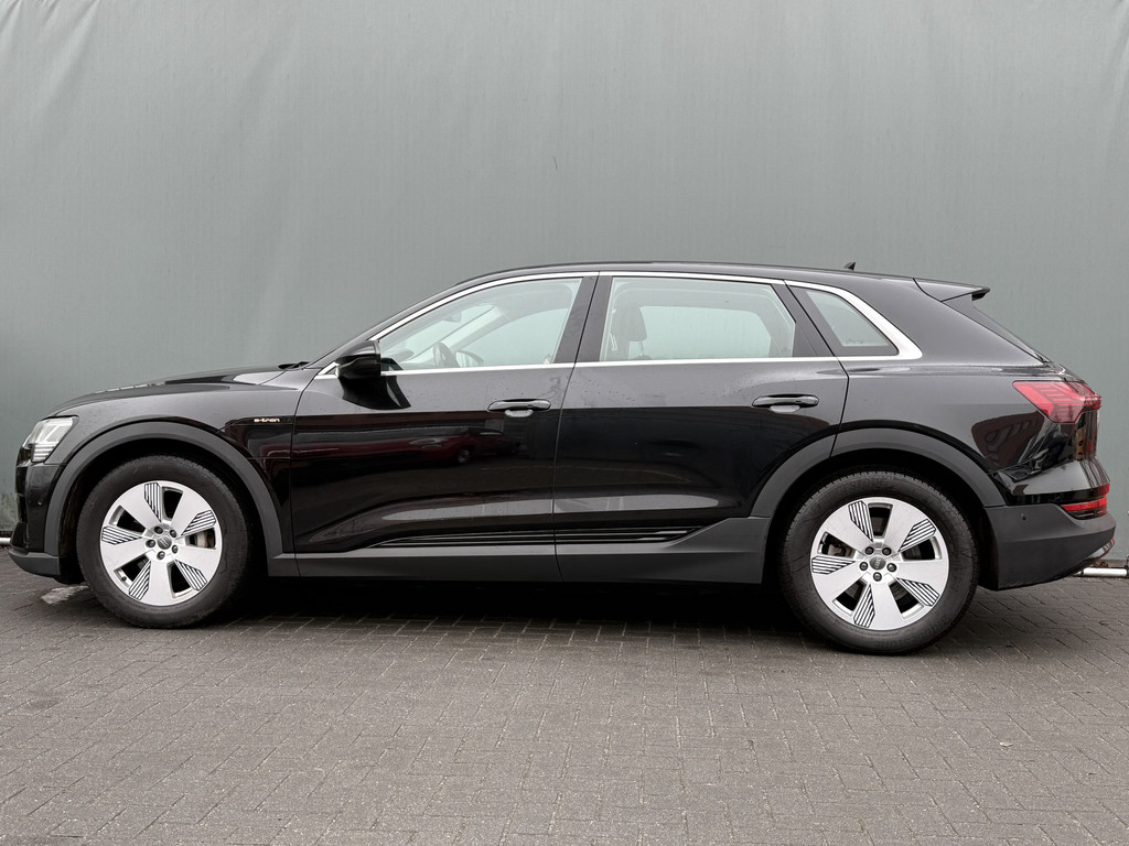 Audi e-tron (K886GP) met abonnement
