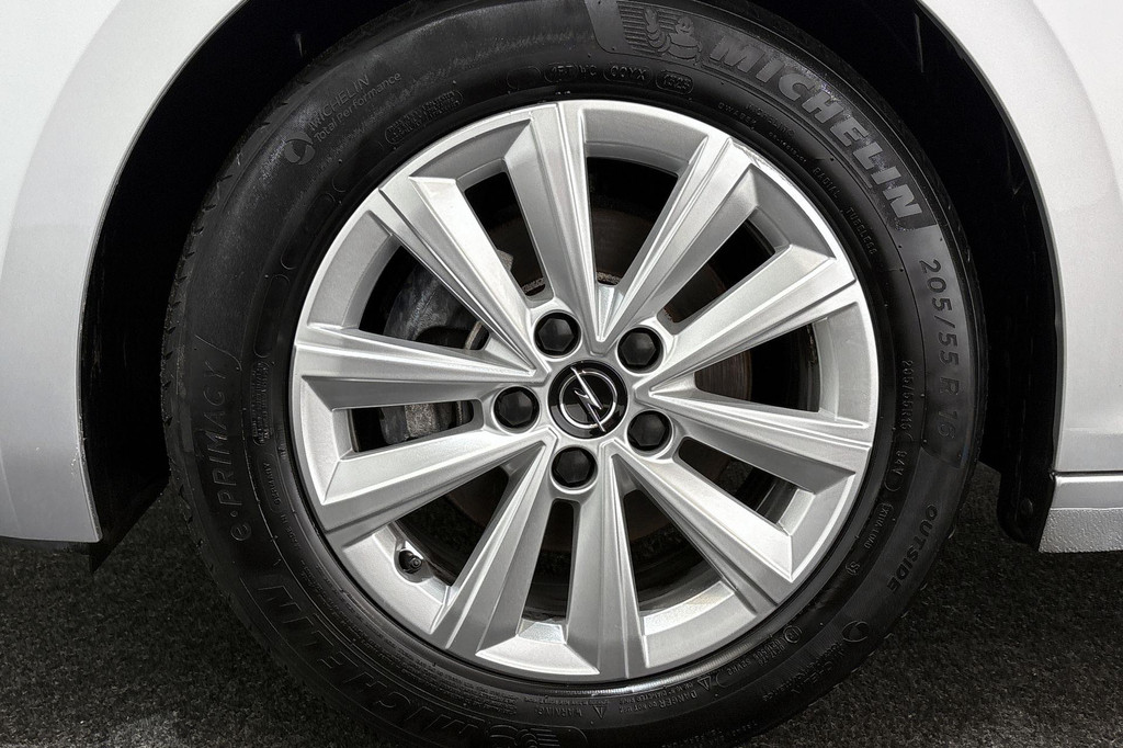 Opel Astra (T438JG) met abonnement