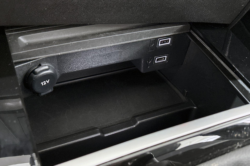 Opel Astra (T438JG) met abonnement