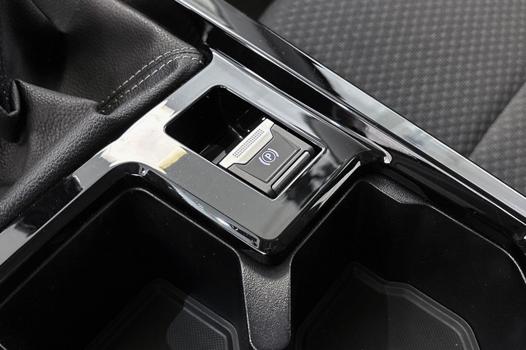 Opel Astra (T438JG) met abonnement