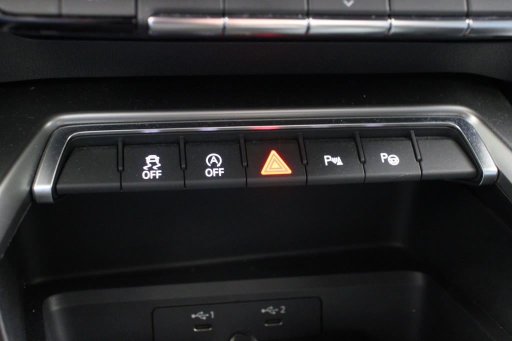 Audi A3 (N831XB) met abonnement