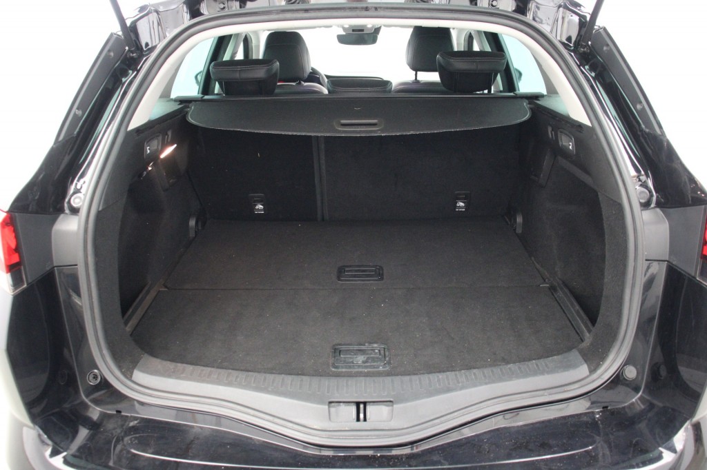 Renault MEGANE Estate (T139HV) met abonnement