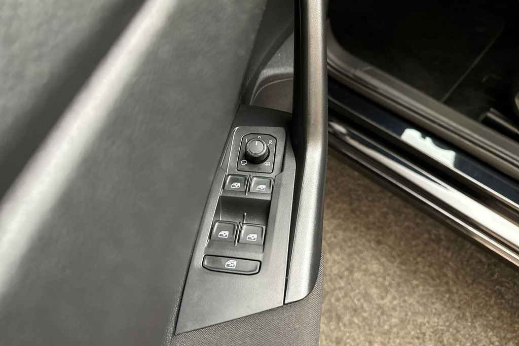 Volkswagen Polo (HSB94J) met abonnement