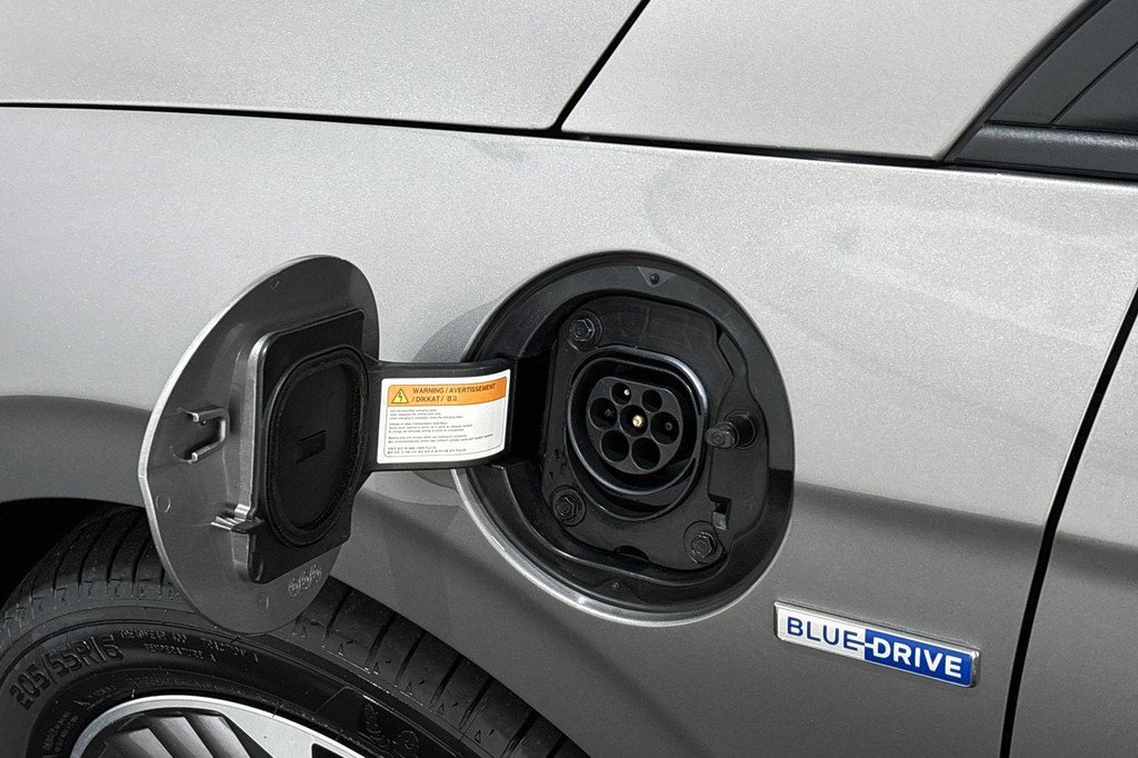 Hyundai IONIQ (JXG53N) met abonnement