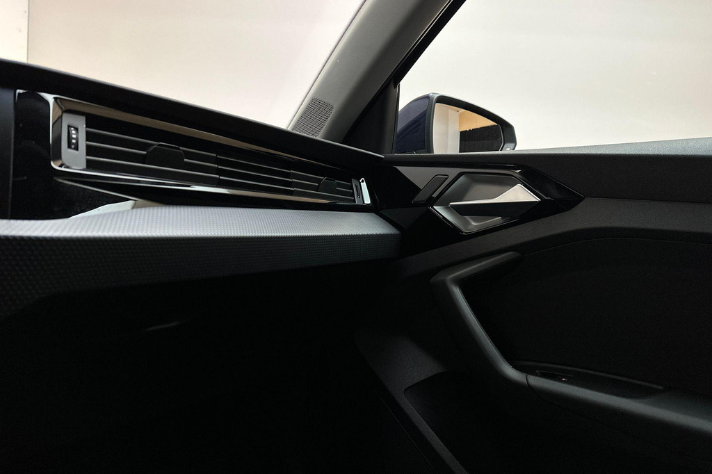 Audi A1 (JXB37T) met abonnement