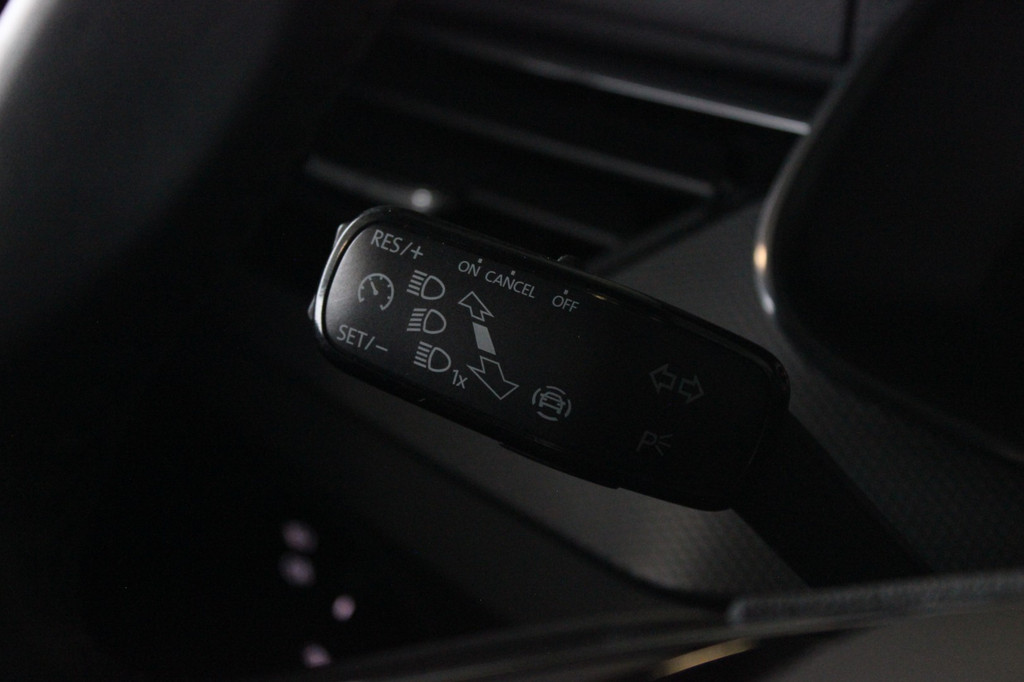 ŠKODA Scala (T080RH) met abonnement