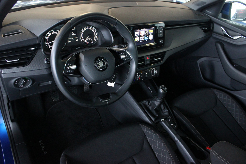ŠKODA Scala (T080RH) met abonnement