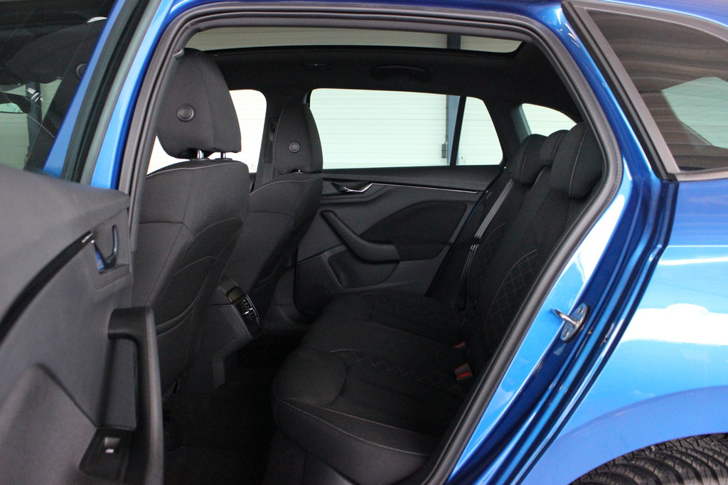 ŠKODA Scala (T080RH) met abonnement